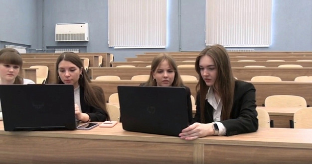 Проект студенток энергоуниверситета занял второе место на «IT-Планете» 